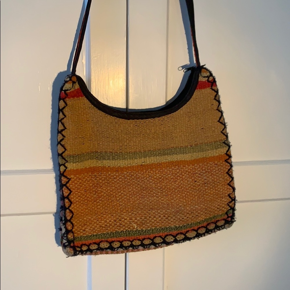 One of a Kind Peruvian tote - Picture 2 of 6